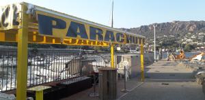 Saint-Raphael 2 pièces indépendants piscine prohe golf