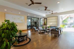 Whispering Palms Beach Resort