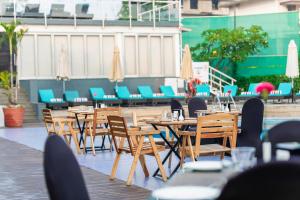 Whispering Palms Beach Resort