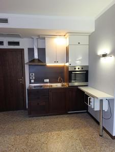 Reina Apart Barcelo Beach