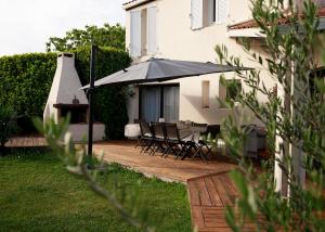 Villas Villa avec piscine au charme authentique et naturel : photos des chambres