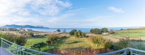 Beachfront Lux Suite