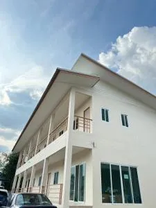 Noonnie Resplendent - Ban Tao Than