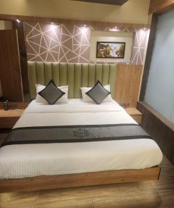 Hotel Kwality Inn by Naivedhya Veg Treat