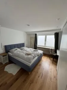 Gemütliches Zimmer mit eigenem Tageslichtbad - 陶夫基兴