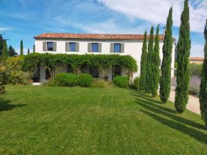 Maisons d'hotes Mas de charme au pied des Alpilles : photos des chambres