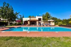 3 bedroom Villa Limni with private pool and gardens, Aphrodite Hills Resort - Kouklia