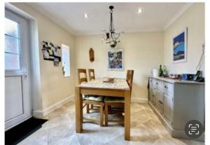 Charming Cottage minutes from Brixham!