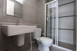 Cozy and Happiness Room with Garden and Pool View