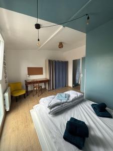 Maisons de vacances Maison avec terrasse, 10 couchages, a 200 m de la plage : photos des chambres