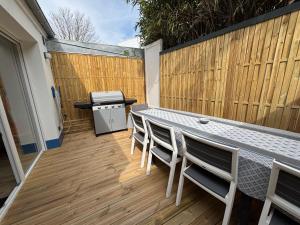 Maisons de vacances Maison avec terrasse, 10 couchages, a 200 m de la plage : photos des chambres