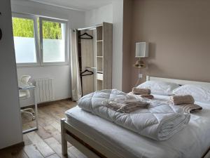 Maisons de vacances Maison avec terrasse, 10 couchages, a 200 m de la plage : photos des chambres