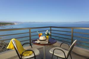 Executive Double or Twin Room with Sea View room in Mati Hotel