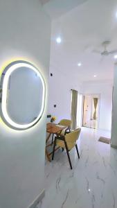 1BHK Suite-201 at Kanti Villa near Ghats and Temples