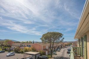 Appartements T3 au calme avec terrasse : Appartement Supérieur 2 Chambres 