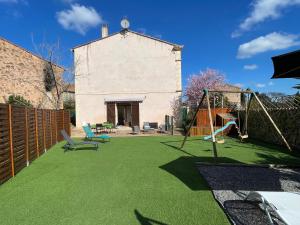 Villas Evasion ensoleillee avec jacuzzi a Cazedarnes : photos des chambres