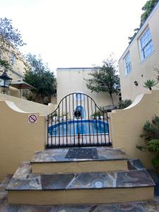 Vintage Alcove in Green Point, Cape Town sleeps 4
