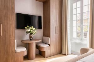 Studio exceptionnel champ de mars - paris 7 - 2p