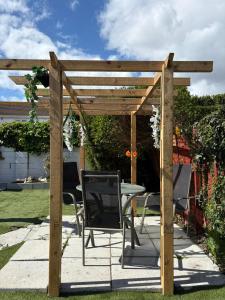 Superb Triple Room near Airport - 1