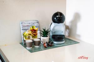 Peaceful Valley Views, a Short Walk from the Coast