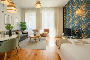 Historic Porto Nook Downtown Porto near metro