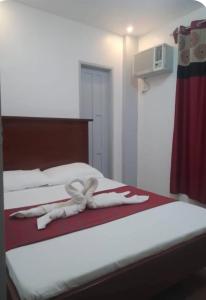 RRJJs TRANSIENT - A minute walk away from the beach