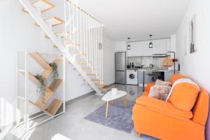 Tangerine Modern 1-BR Apartment in Larnaca