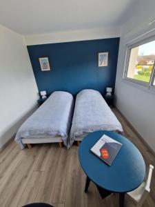 Maisons de vacances Maison plain-pied 4 chambres Graye sur mer plage a 700 m : photos des chambres