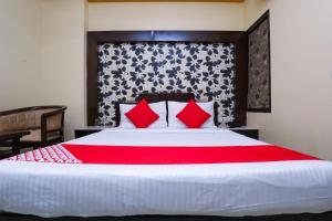 Hotel O J P Inn Near Patel Nagar Metro Station