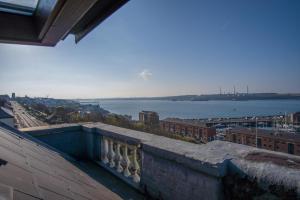 The Penthouse - 1 Bedroom Penthouse - Milford Haven