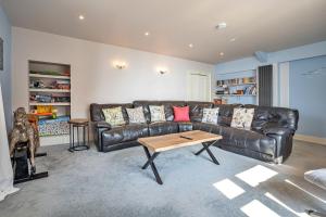 Finest Retreats - Beau View at Gadlys House