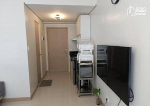 Studio Unit A12 with Balcony - Iloilo Condo Living