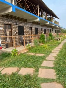 Shiva Retreats Stay