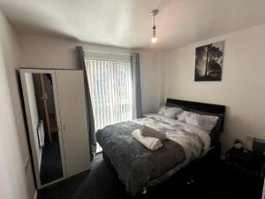 Inside Manchester City, Modern & Luxurious 2 Bed Apartment, Entire Unit