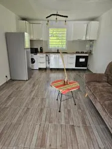 Kaz a kann là - Petit-Canal