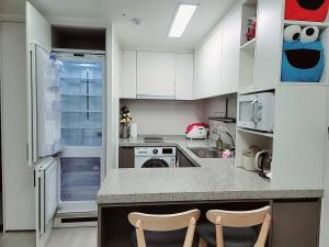 Sokcho Beach Full Option Stay with Free Parking