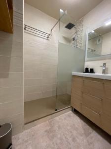 Appartements Bel appartement,2 chambres, clim, vue, parking : photos des chambres