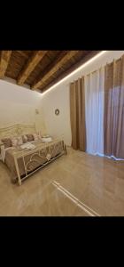 Porta garibaldi holiday houses