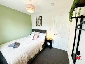 Kozy Salford 4BR 9ppl 5 mins to City Centre