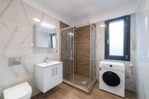 Kleoniki & Irida Residential Complexes