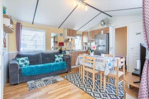 Mobilhome - piscine sauf en avril