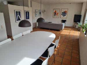 Townhouse with lovely patio in the historic quarter 7 day minimum stay