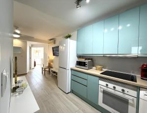 R39 Modern One bedroom Alcantara