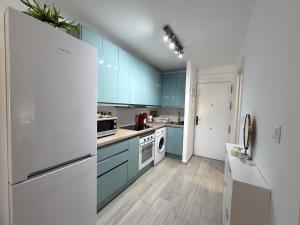 R39 Modern One bedroom Alcantara