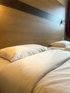 Hotels Beaujour & Bonsoir Hotel - Restaurant : Chambre Lits Jumeaux