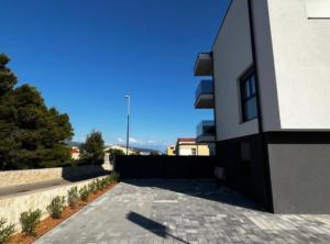 Charming Apartment Island Krk with Private Pool