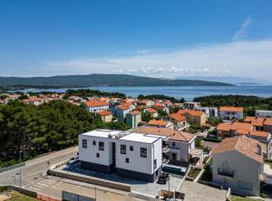 Charming Apartment Island Krk with Private Pool