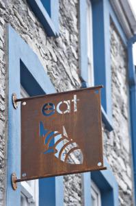 Quinlan & Cooke Boutique Townhouse and QCs Seafood Restaurant