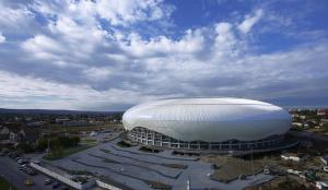 The QUARK Modern Designed 2BR Central Apartment