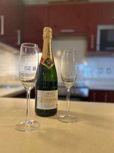 Seafront Apartment Azure